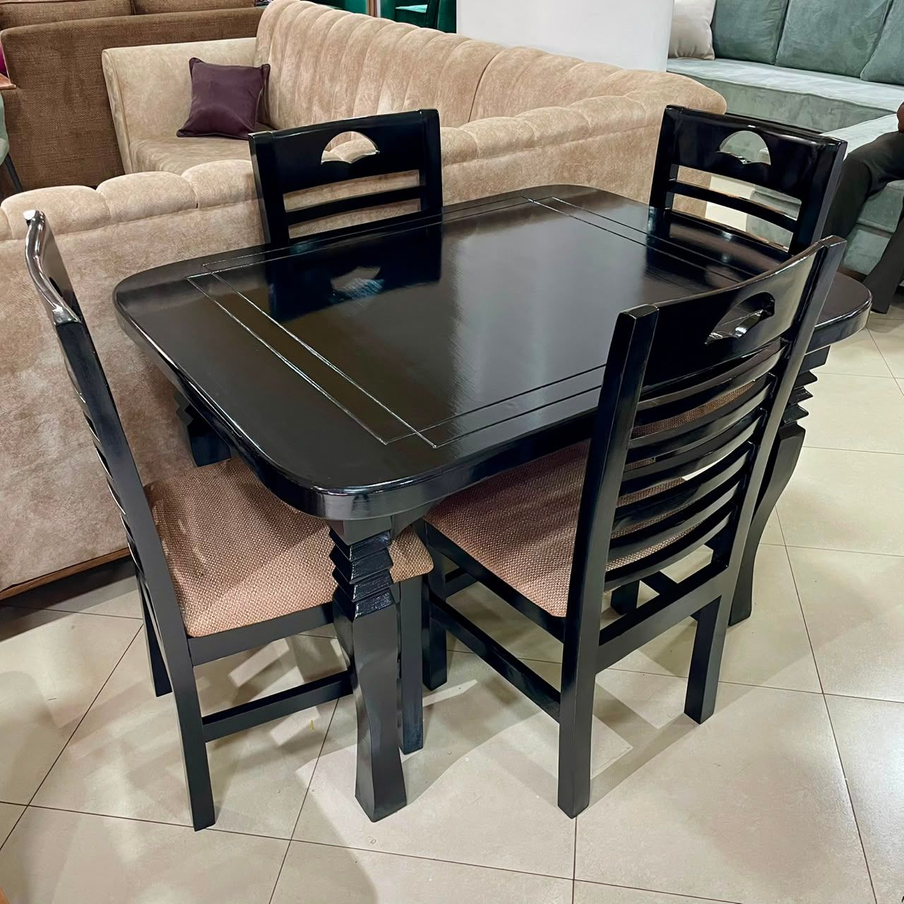 Black 4 Seater Dinning