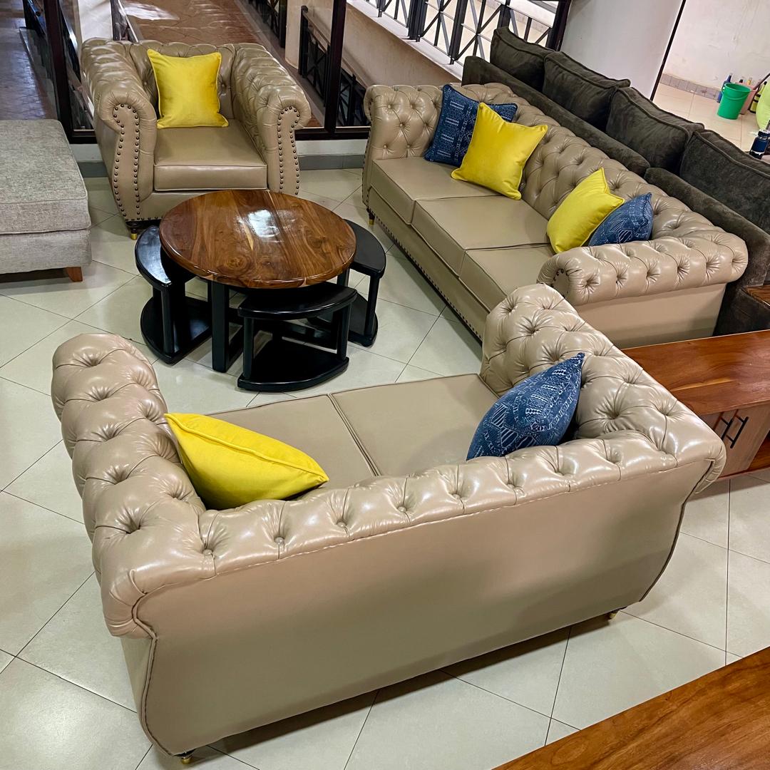Chesterfield 6 Seater Sofa - Cream
