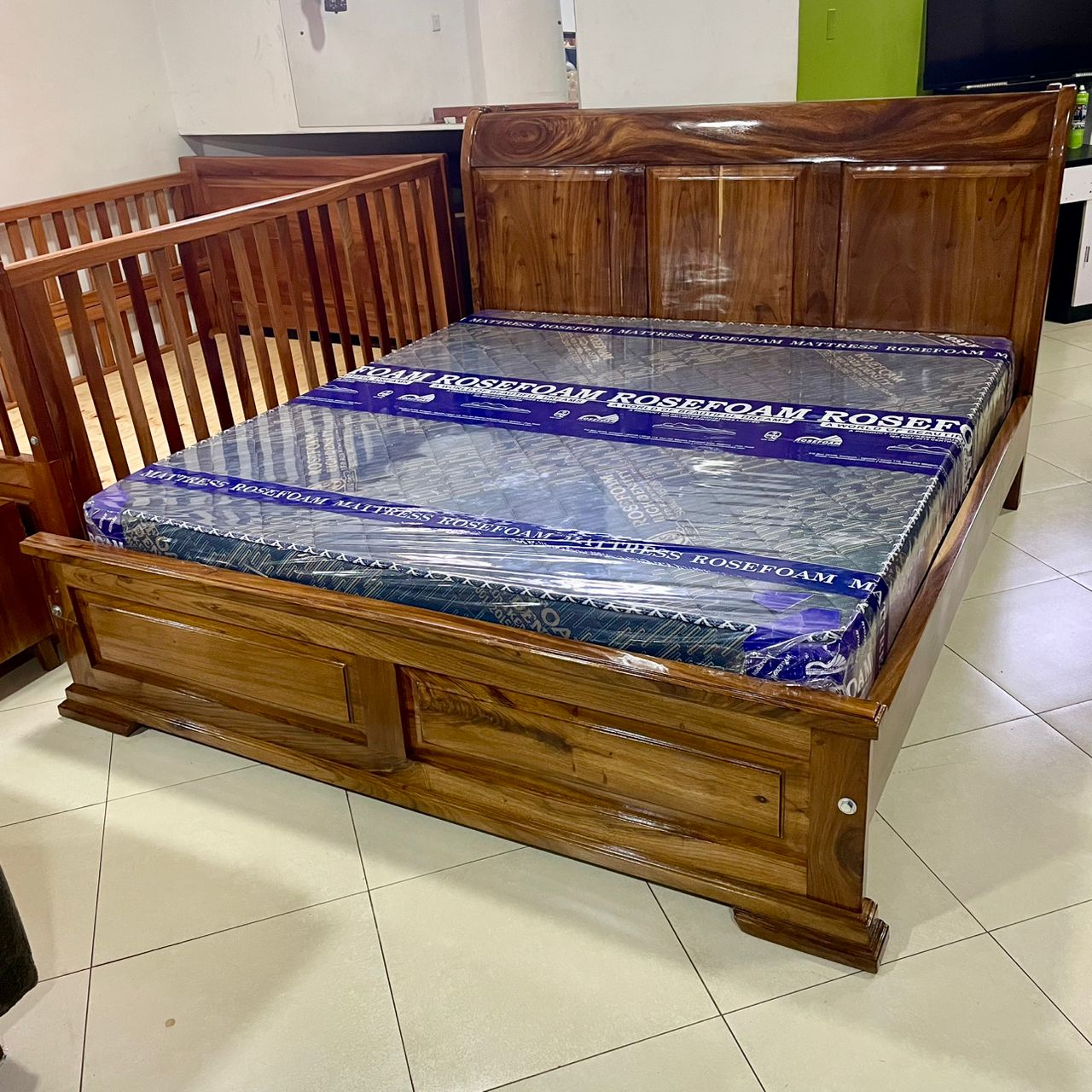 New King Size Bed (6x6)