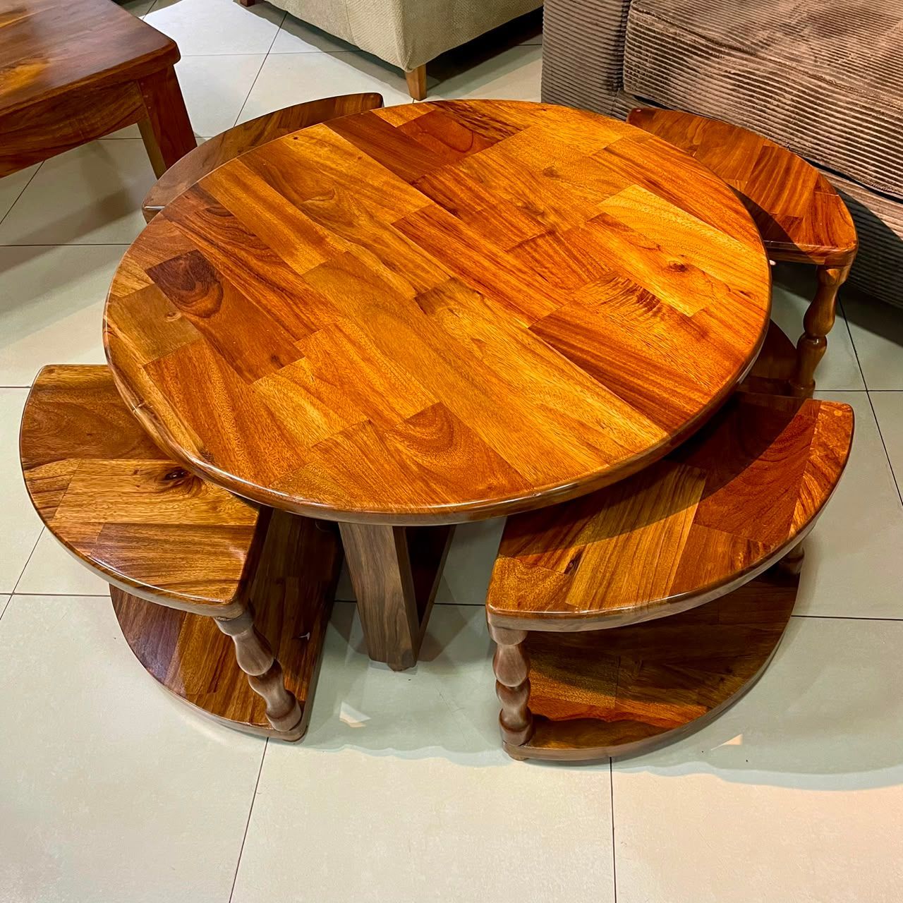New round center table